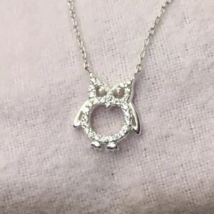18” Silver Tone Owl necklace